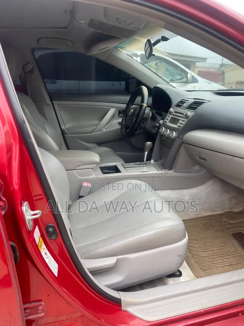 Toyota Camry 2011 Red