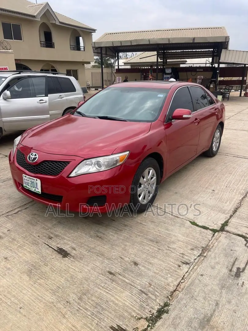 Toyota Camry 2011 Red