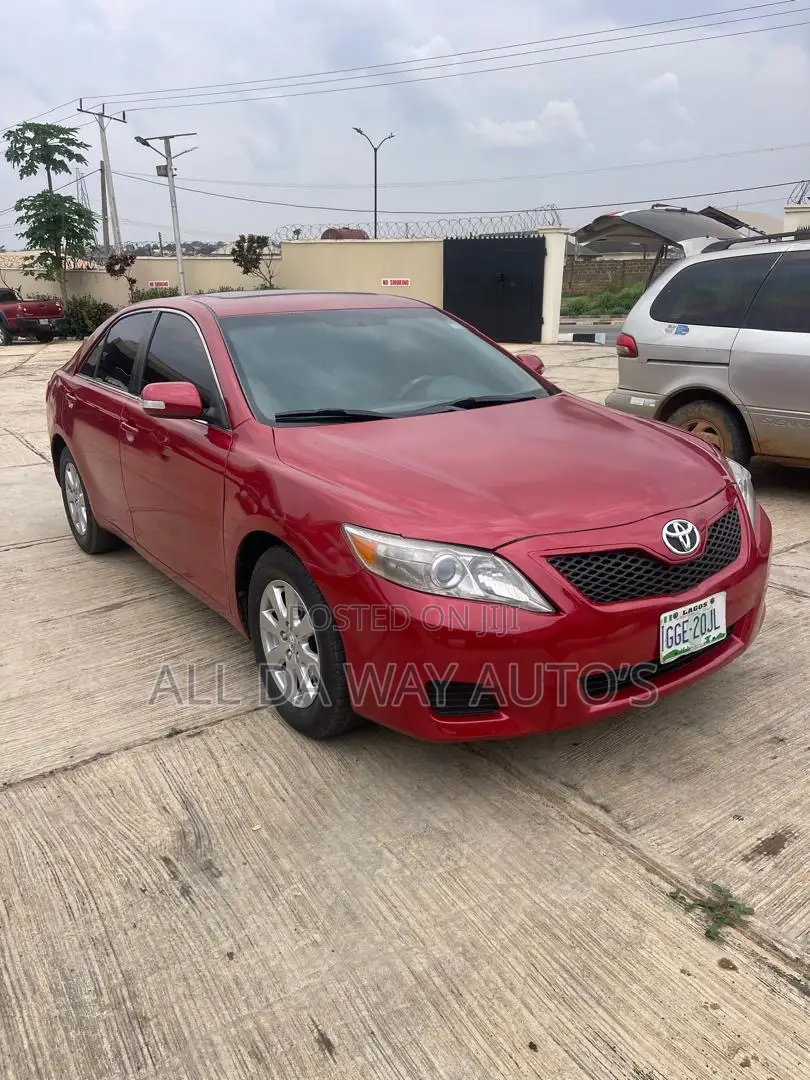 Toyota Camry 2011 Red