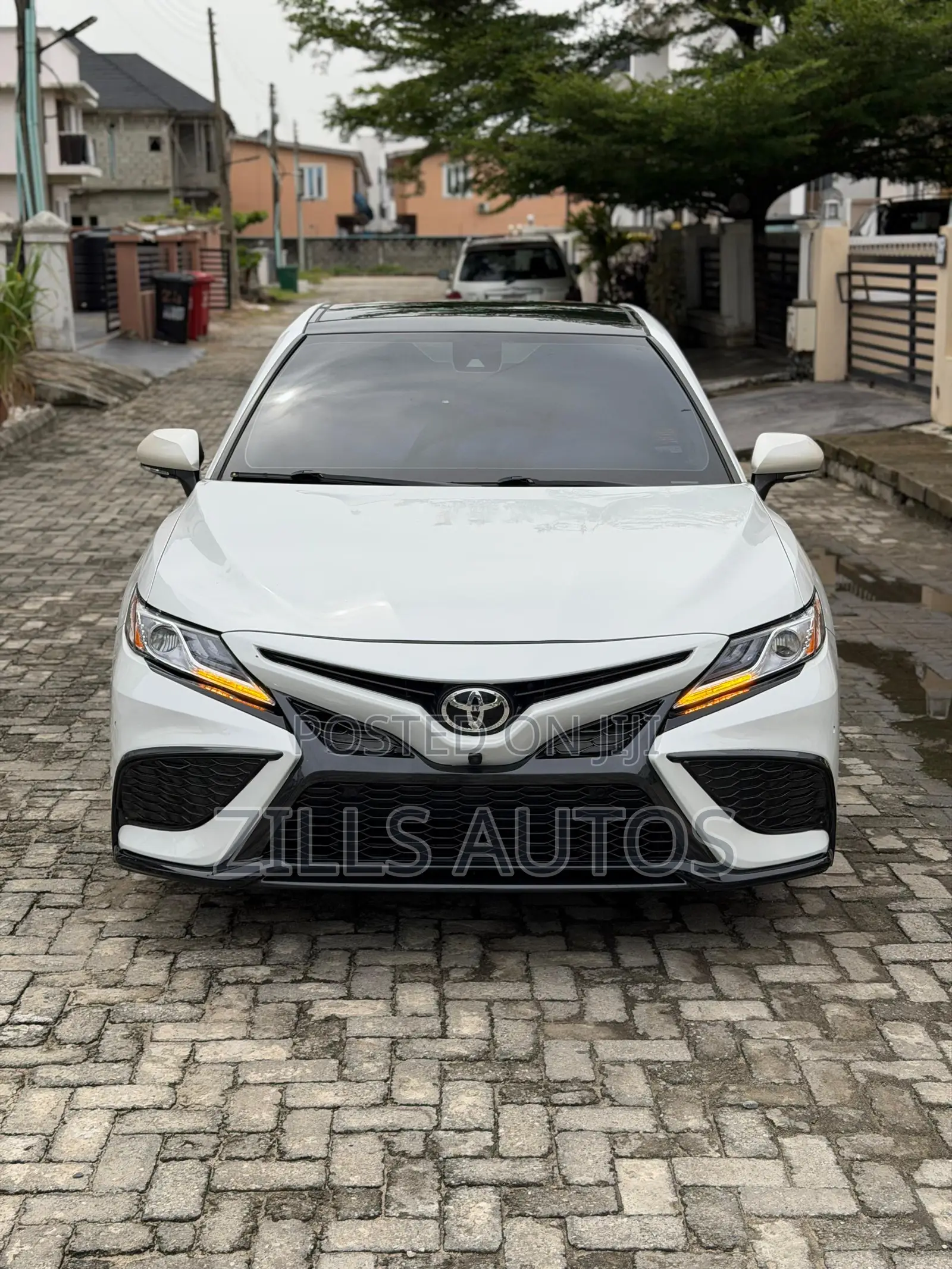Toyota Camry XSE 2022 White