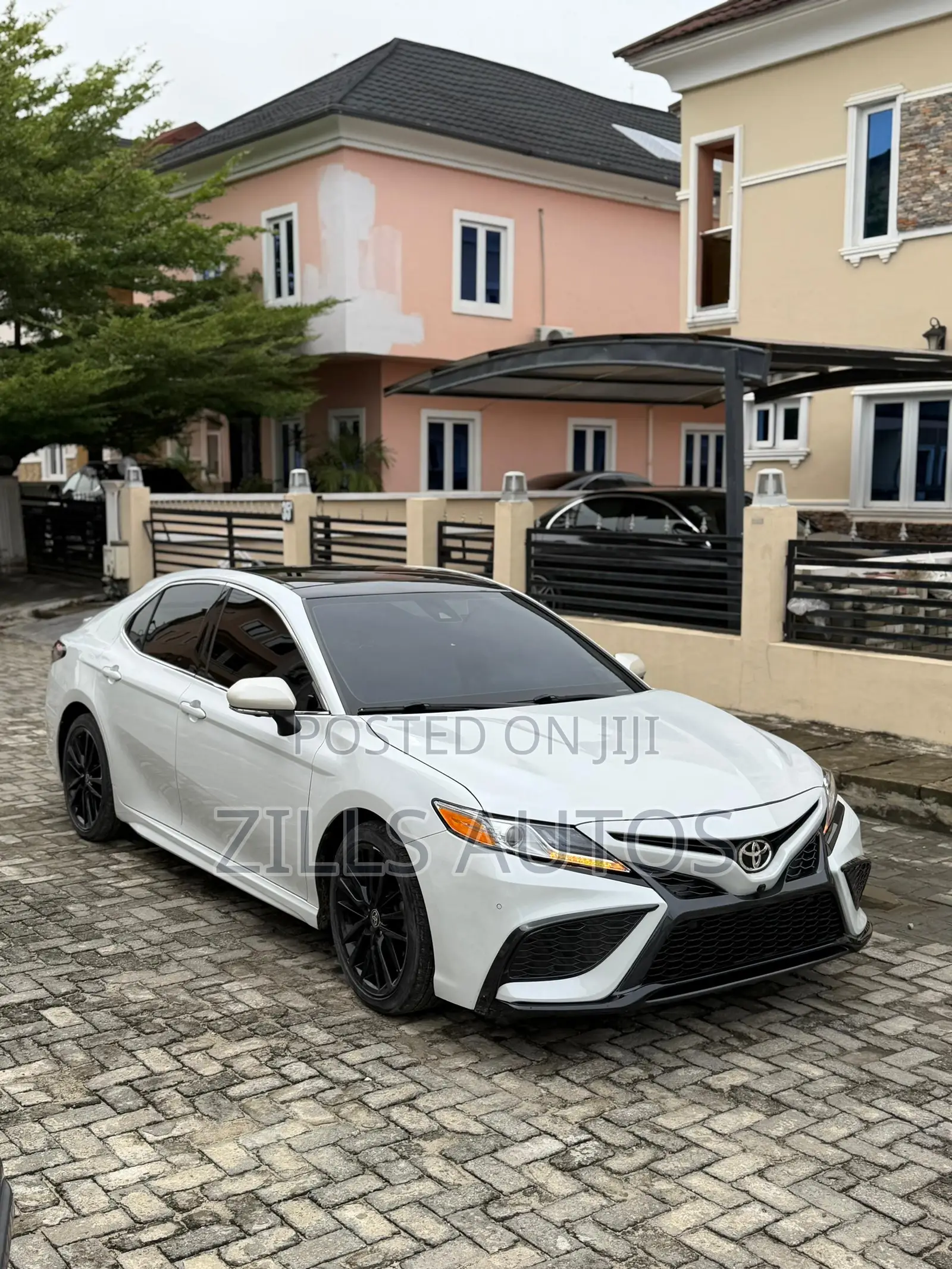 Toyota Camry XSE 2022 White