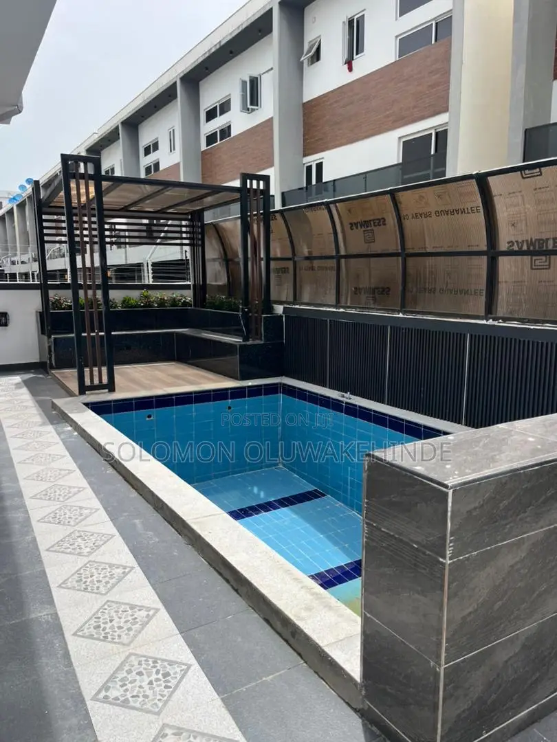 5bdrm Duplex in Ikate for sale