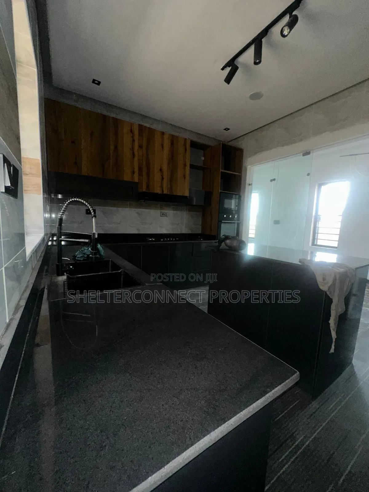 4bdrm Duplex in Ado / Ajah for sale