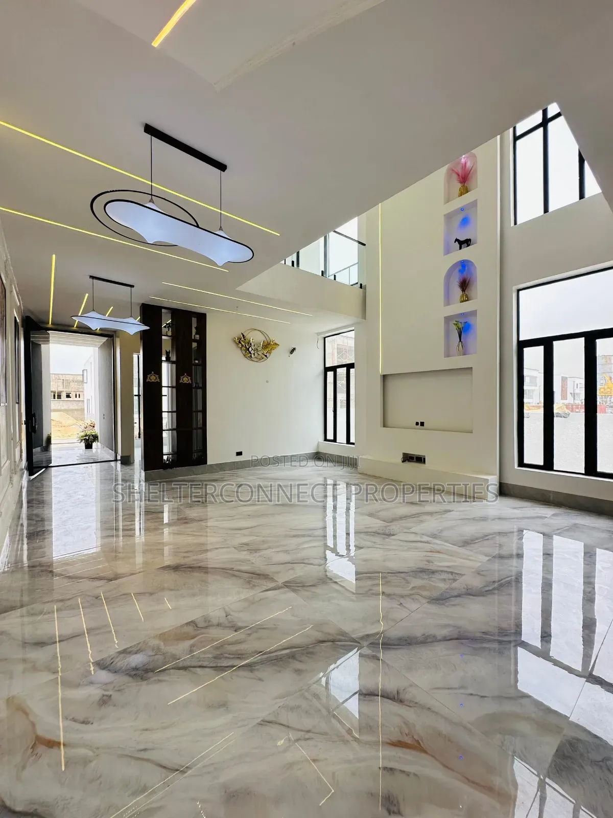 5bdrm Duplex in Lekki Phase 1 for sale