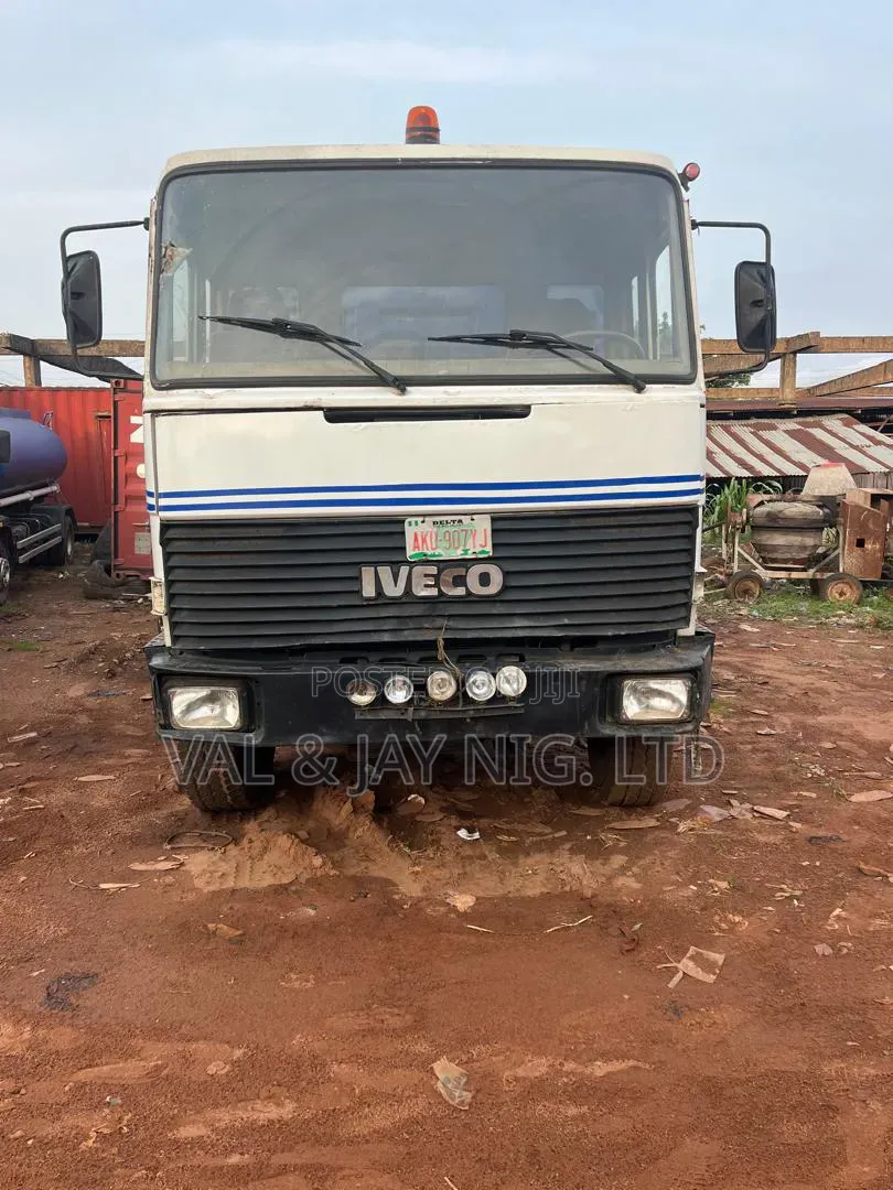 Iveco 330-36 Tipper Truck - 10 Tyres With Howo Engine and Axle
