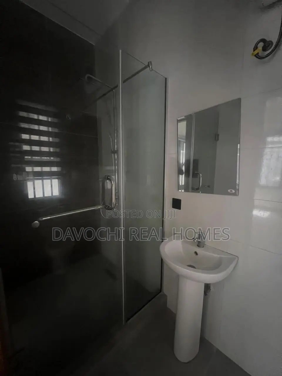 4bdrm Duplex in Lekki, Olokonla for rent