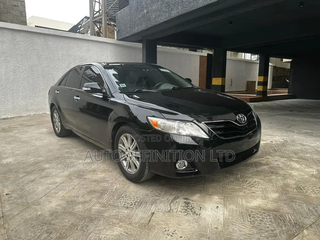 Toyota Camry 2010 Black