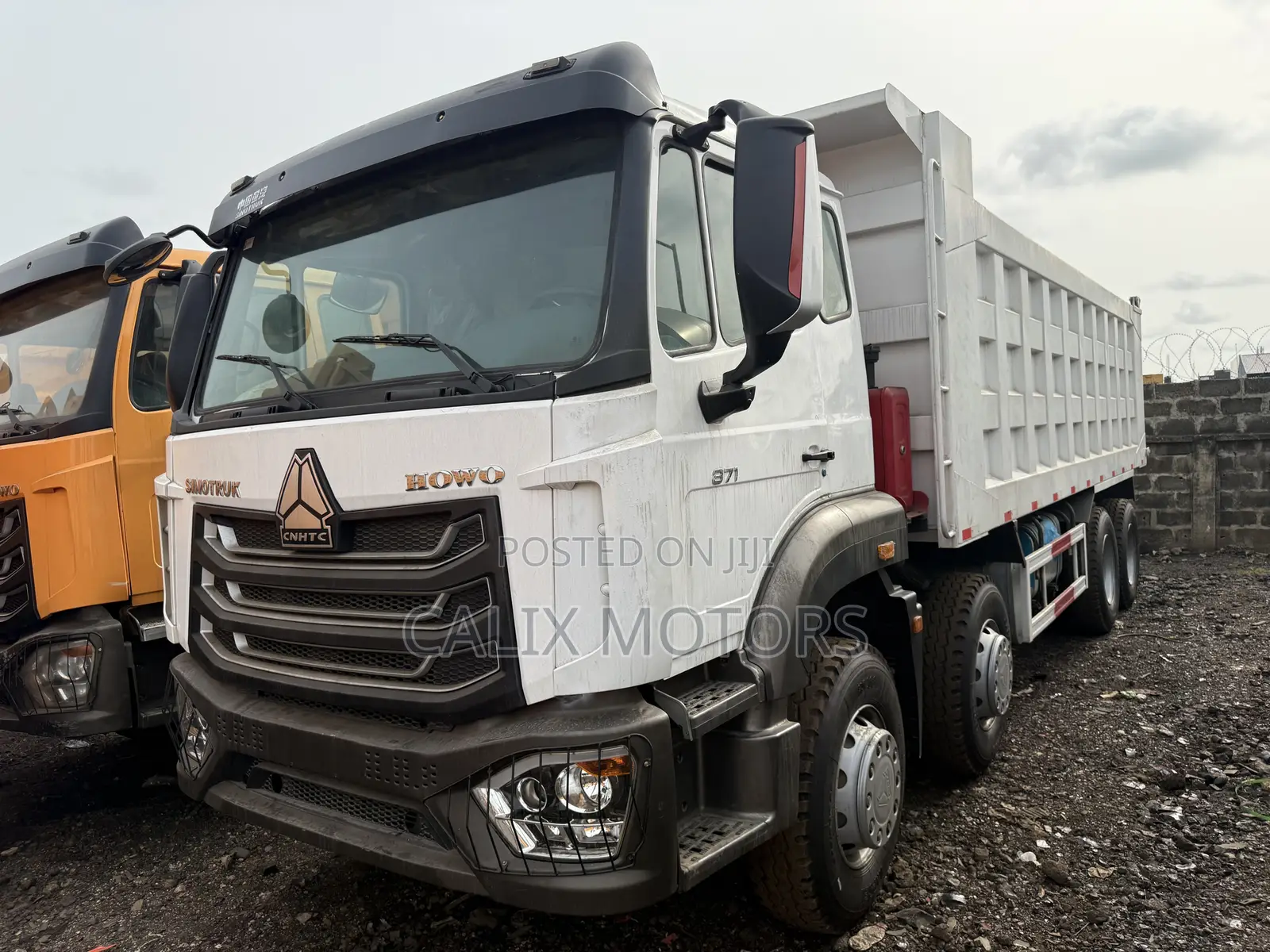 12 Tyres Howo Dump Truck 2020 White