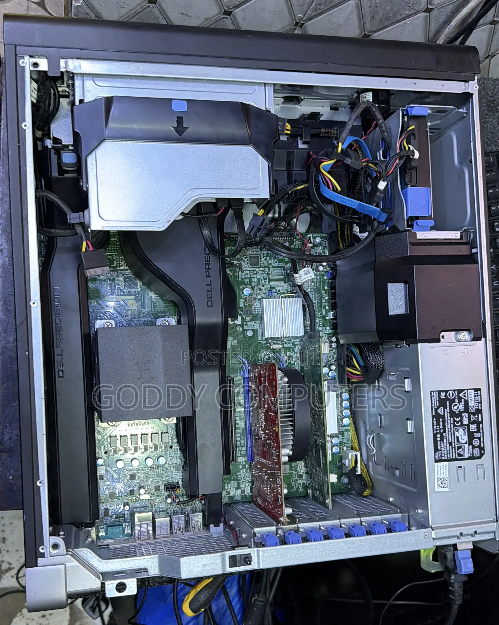 Desktop Computer Dell Precision 5820 32GB Intel Xeon HDD 1T
