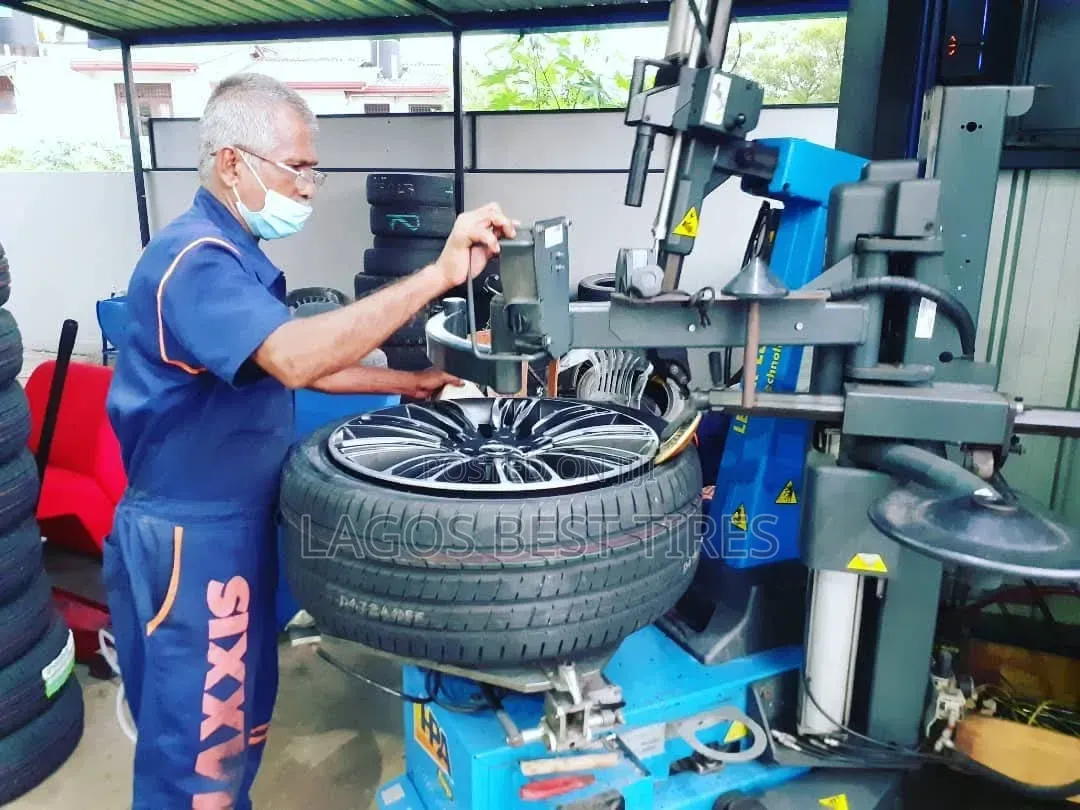 Brand New Pirelli P Zero - 265/40r22 Xl -Jaguar/Land Rover Spec (J/Lr)
