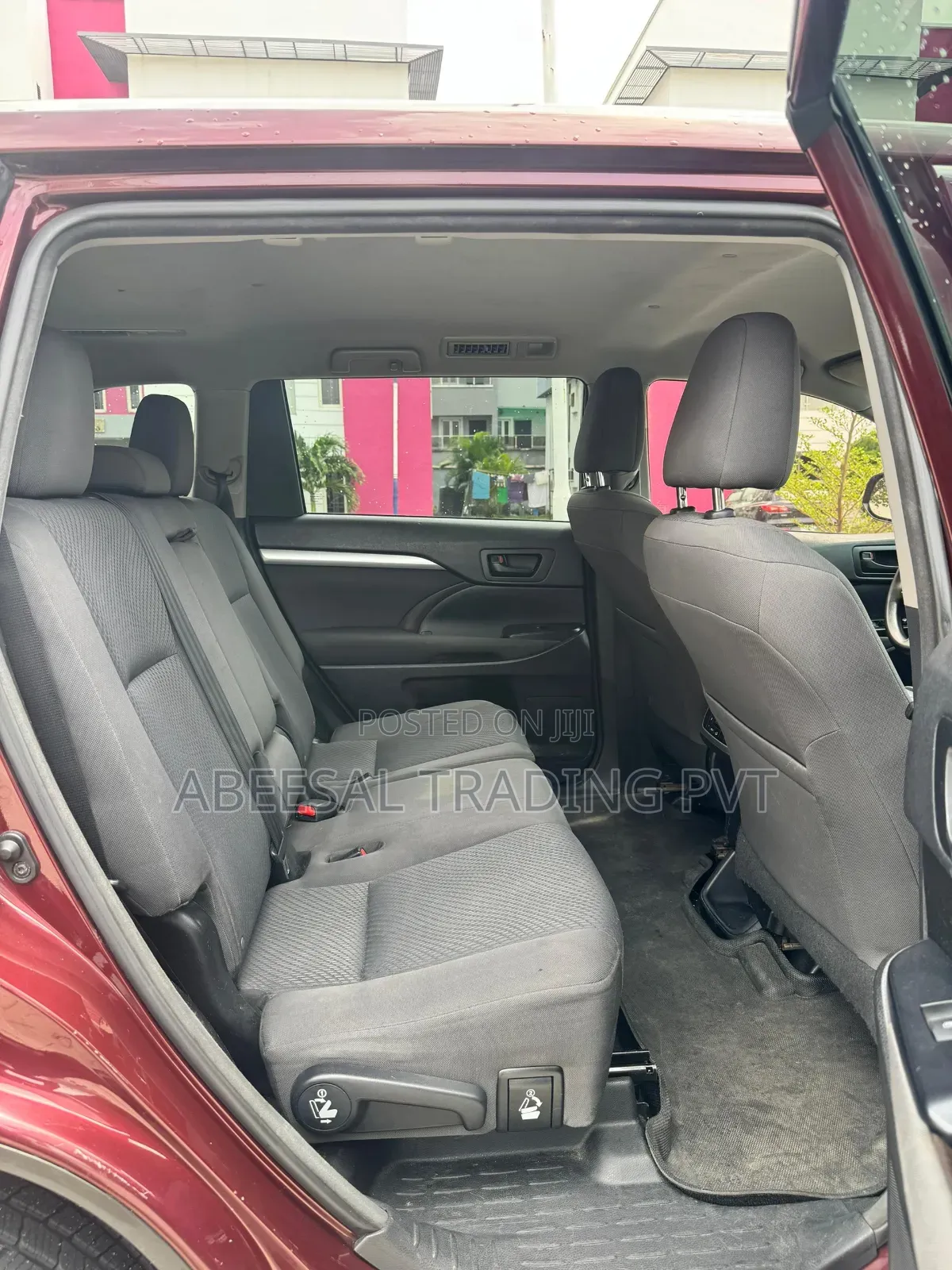 Toyota Highlander LE V6 4x2 (3.5L 6cyl 6A) 2016 Red