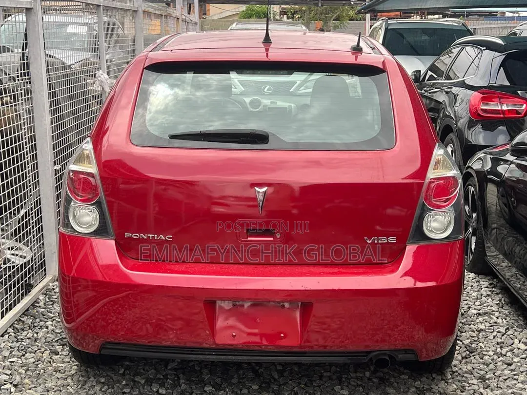 Pontiac Vibe 2010 Red