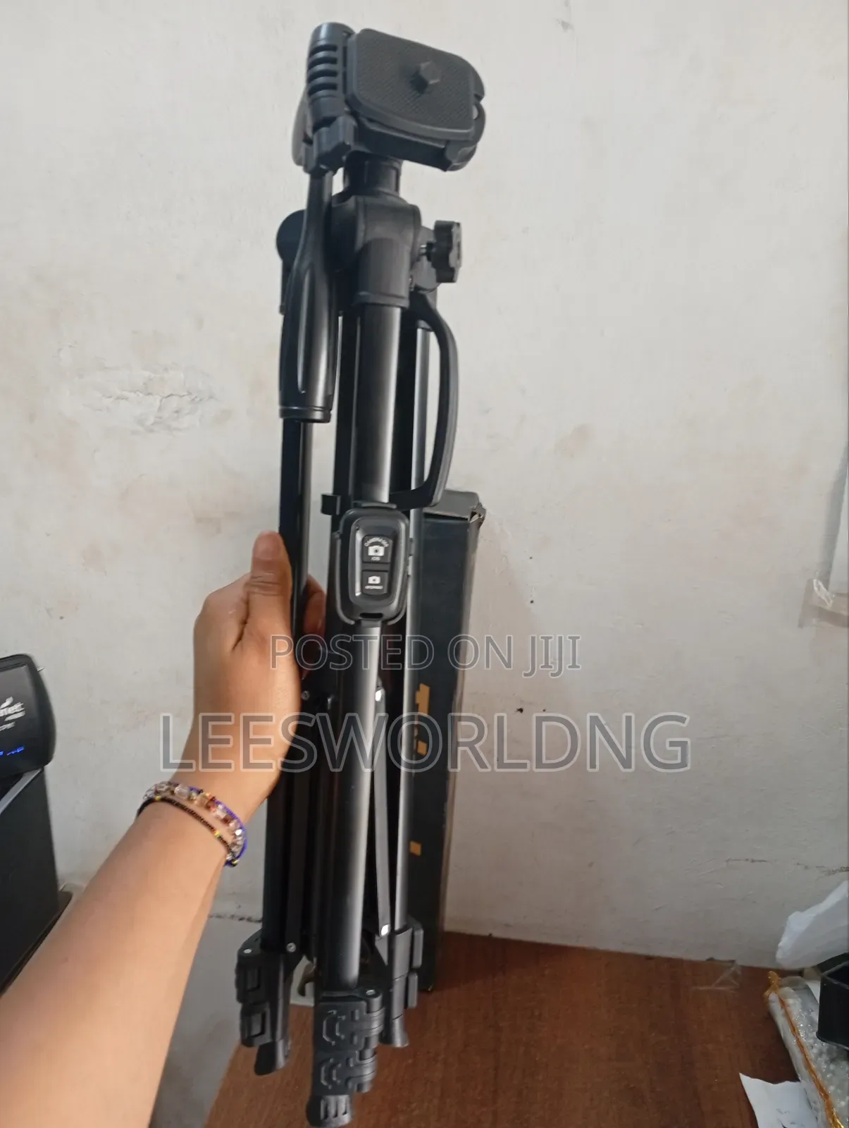 360 Professional Tripod Stand
