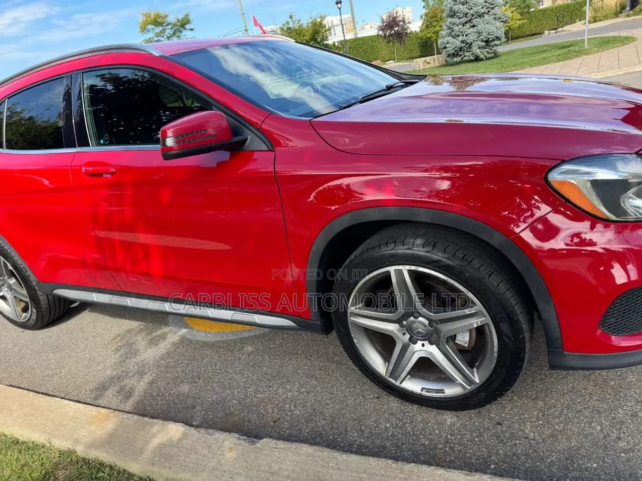 Mercedes-Benz GLA 250 2015 Red