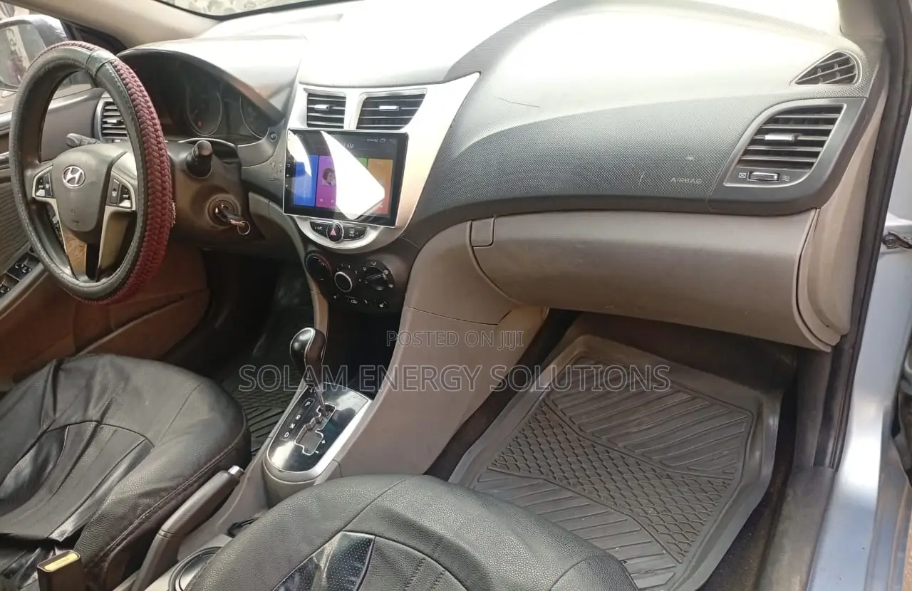Hyundai Accent 2015 Blue