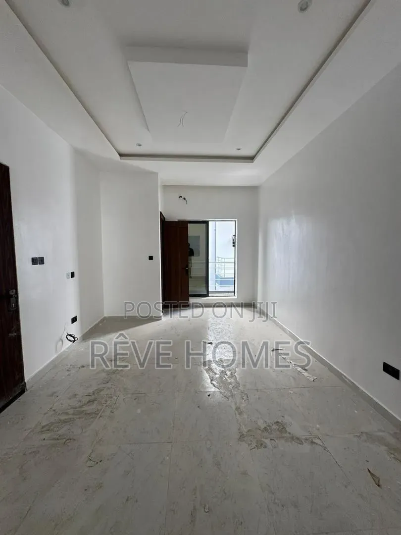 2bdrm Apartment in Orchid, Lekki Expressway for sale