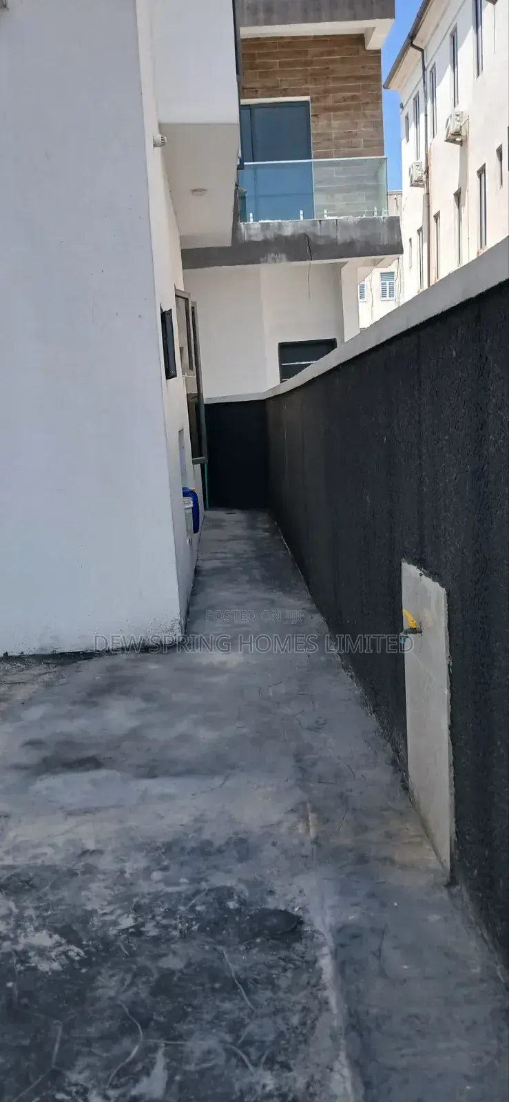 4bdrm Duplex in Harise Drive, Vgc for sale