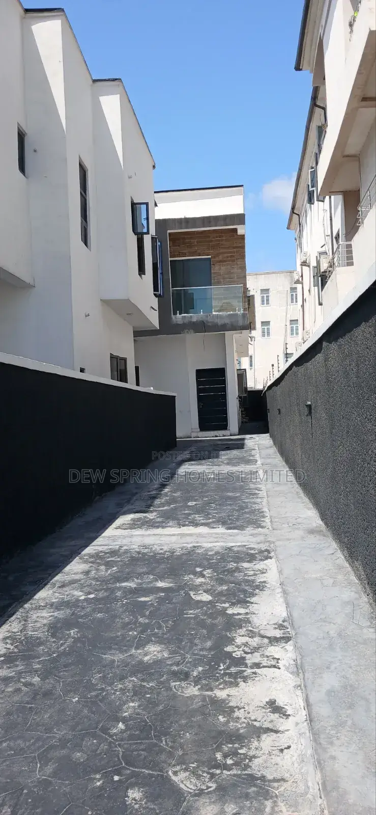 4bdrm Duplex in Harise Drive, Vgc for sale
