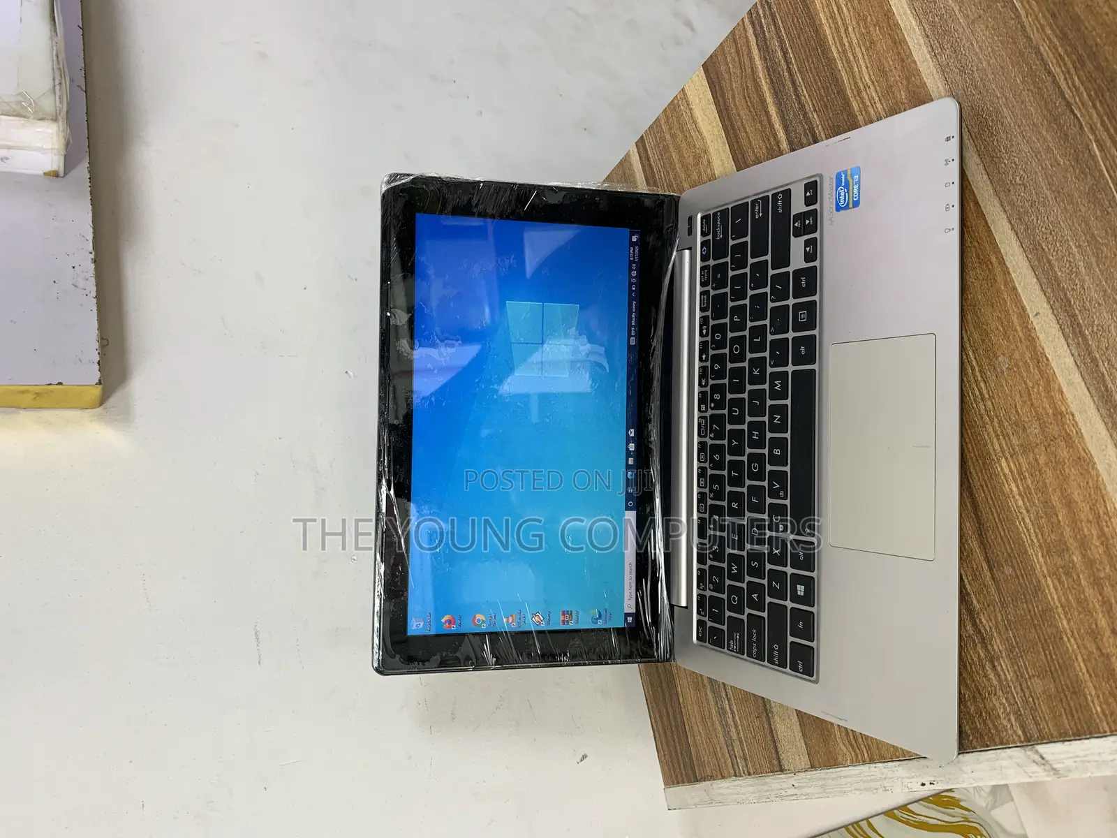 Laptop Asus X201E 4GB Intel Core i3 HDD 500GB