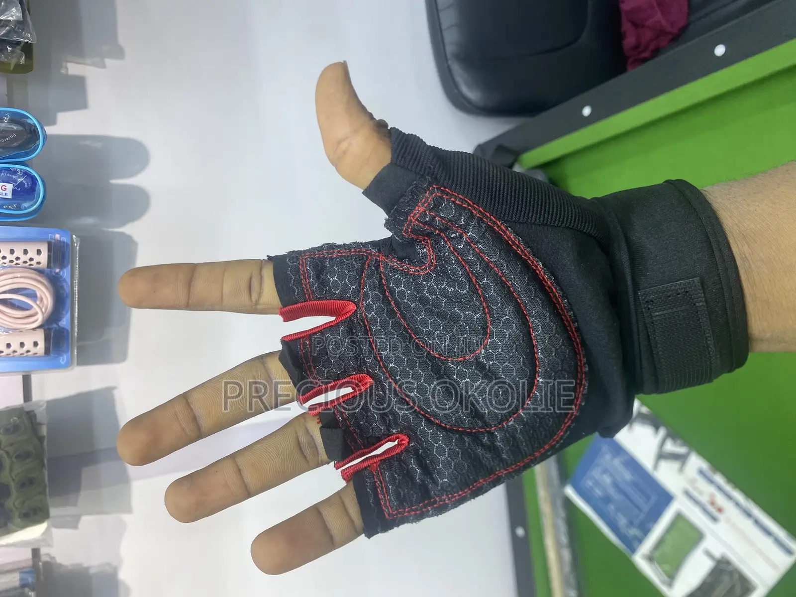 Sport and Gym Gloves