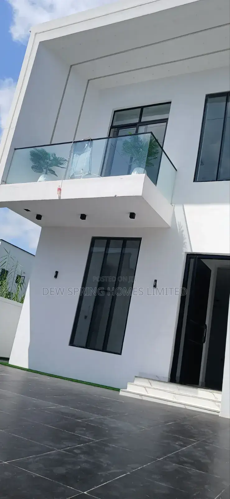 5bdrm Duplex in Harise Drive, Vgc for sale