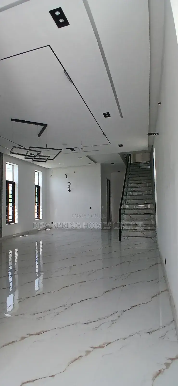 5bdrm Duplex in Harise Drive, Vgc for sale