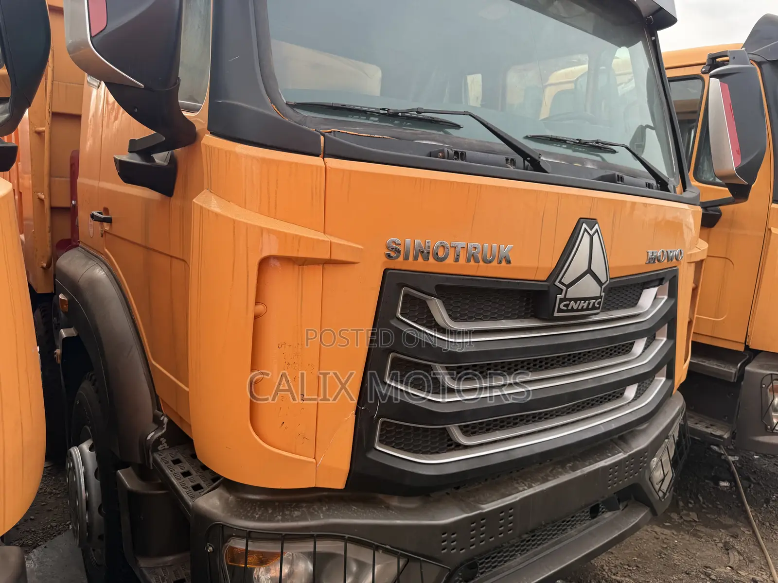 12 Tyres Howo Dump Truck
