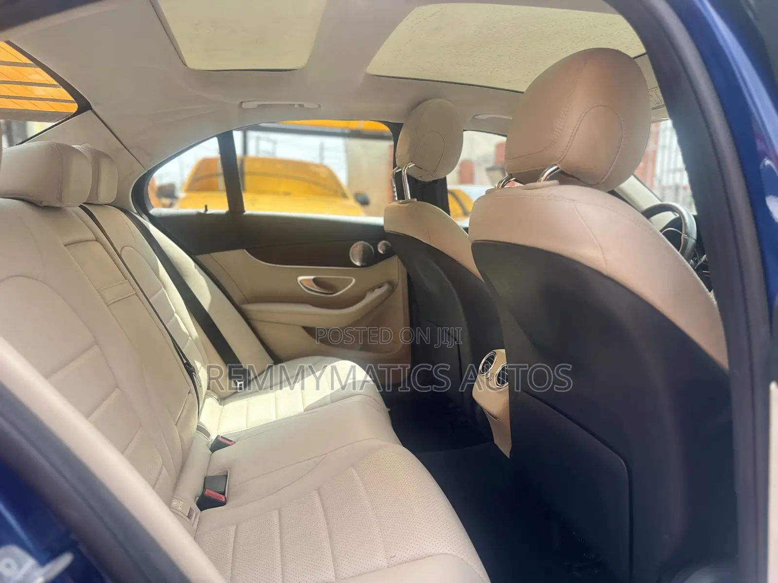 Mercedes-Benz C300 2020 Blue