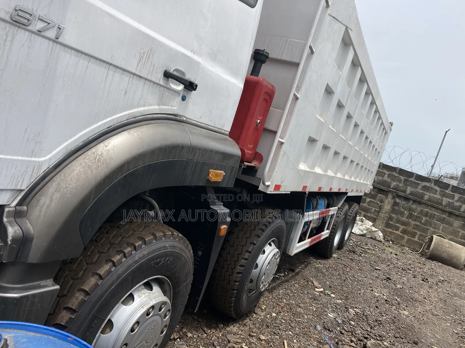 2023 Model Howo 371 12 Tires Dump Truck