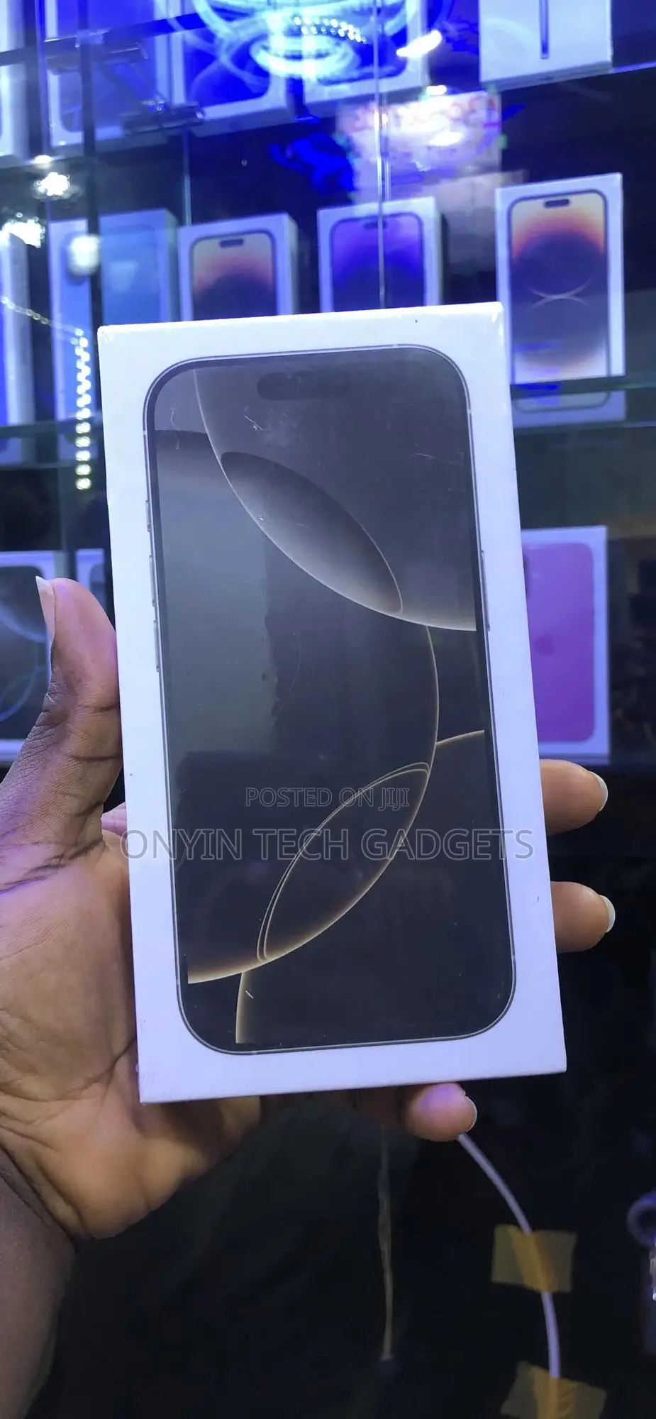 New Apple iPhone 16 Pro 128 GB Gold