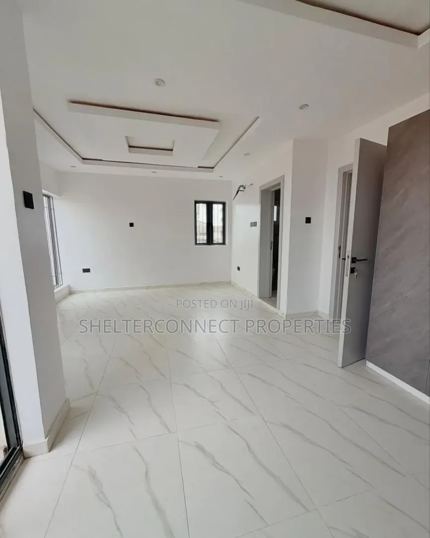 4bdrm Duplex in Ikorodu Garage for sale
