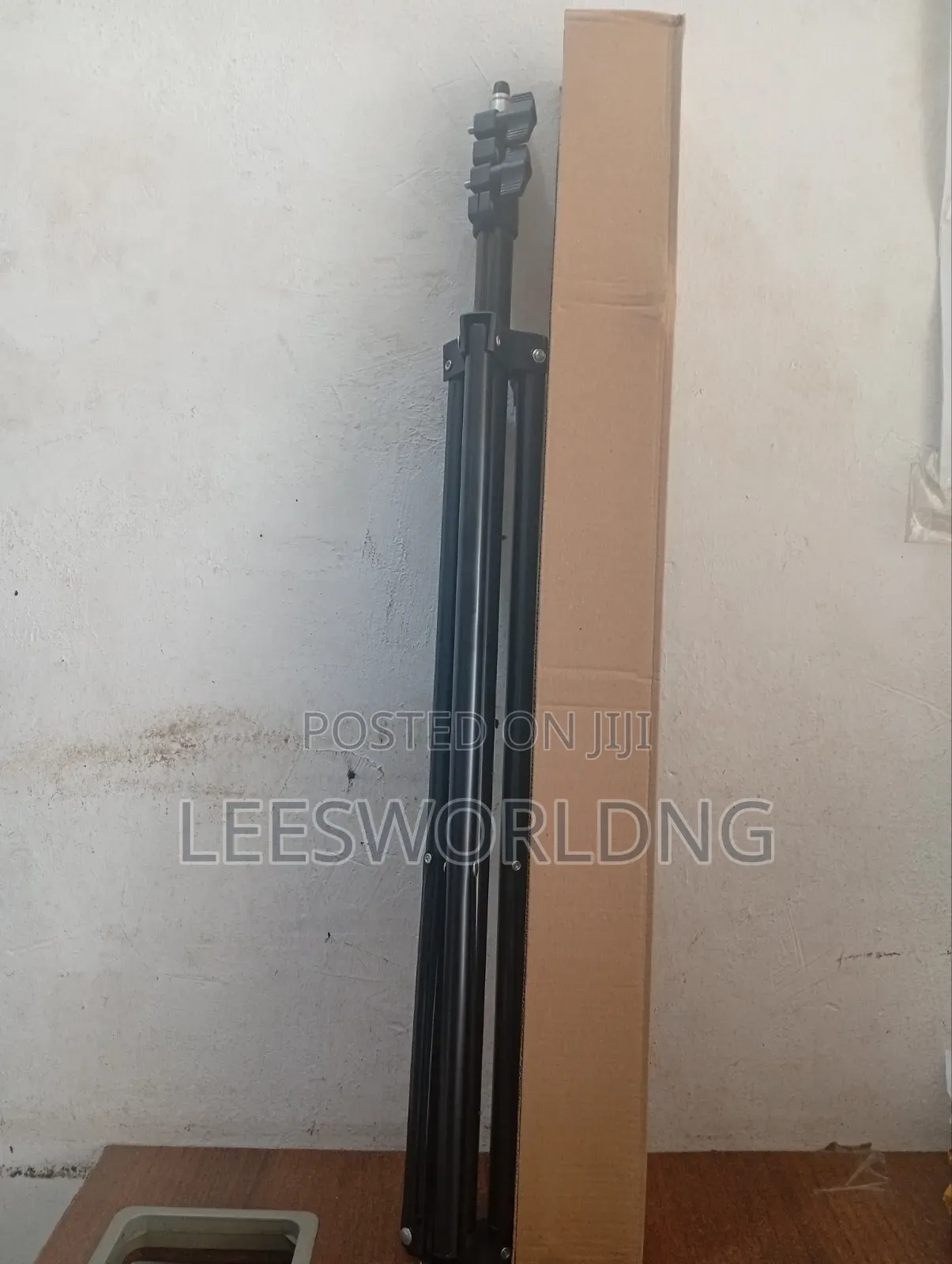 Tripod Stand for Phone and Light
