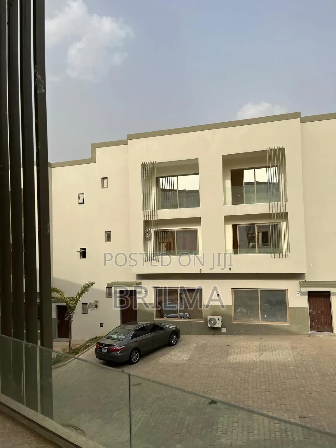 4bdrm Duplex in Maitama for sale