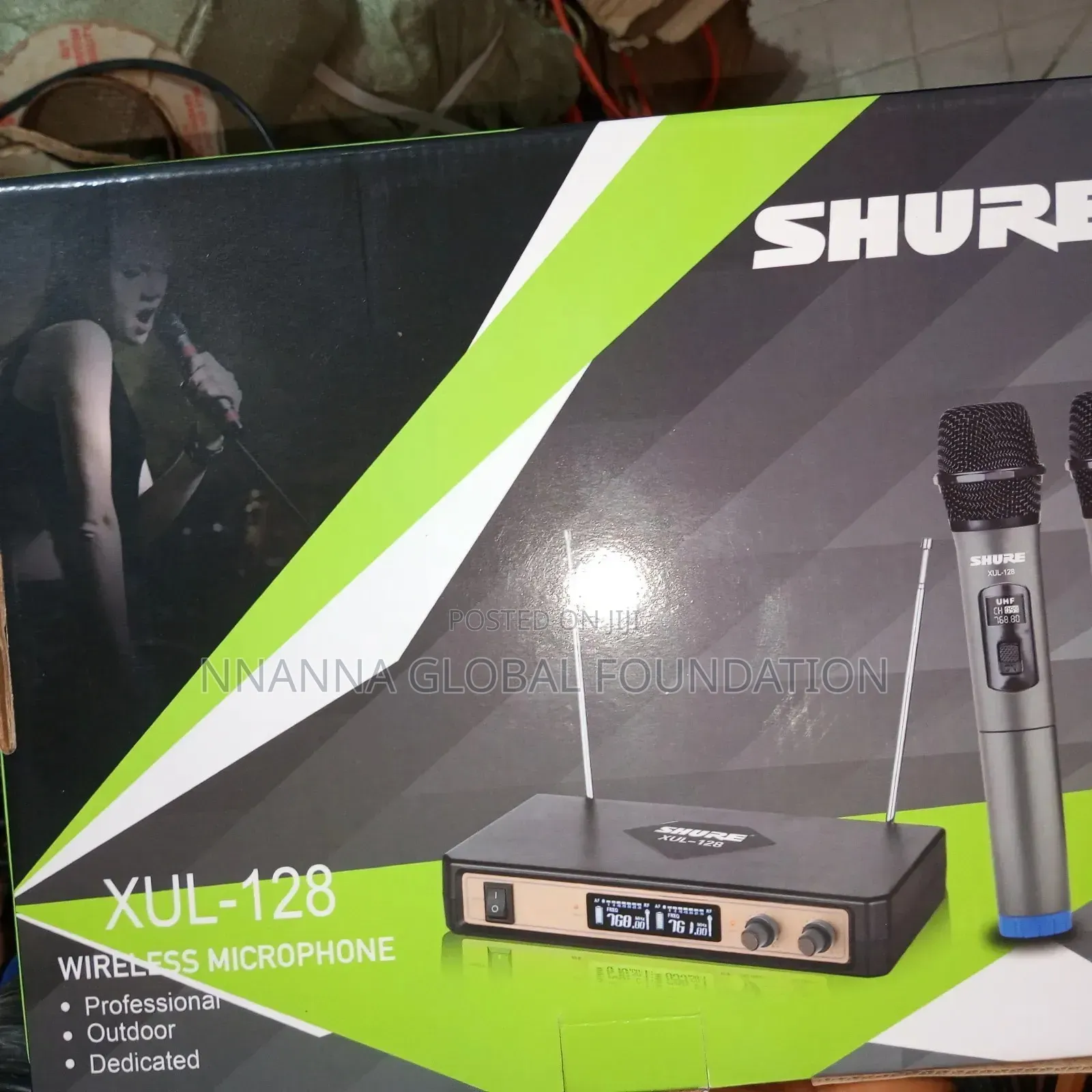 Xul-128 Shure Wireless Microphone