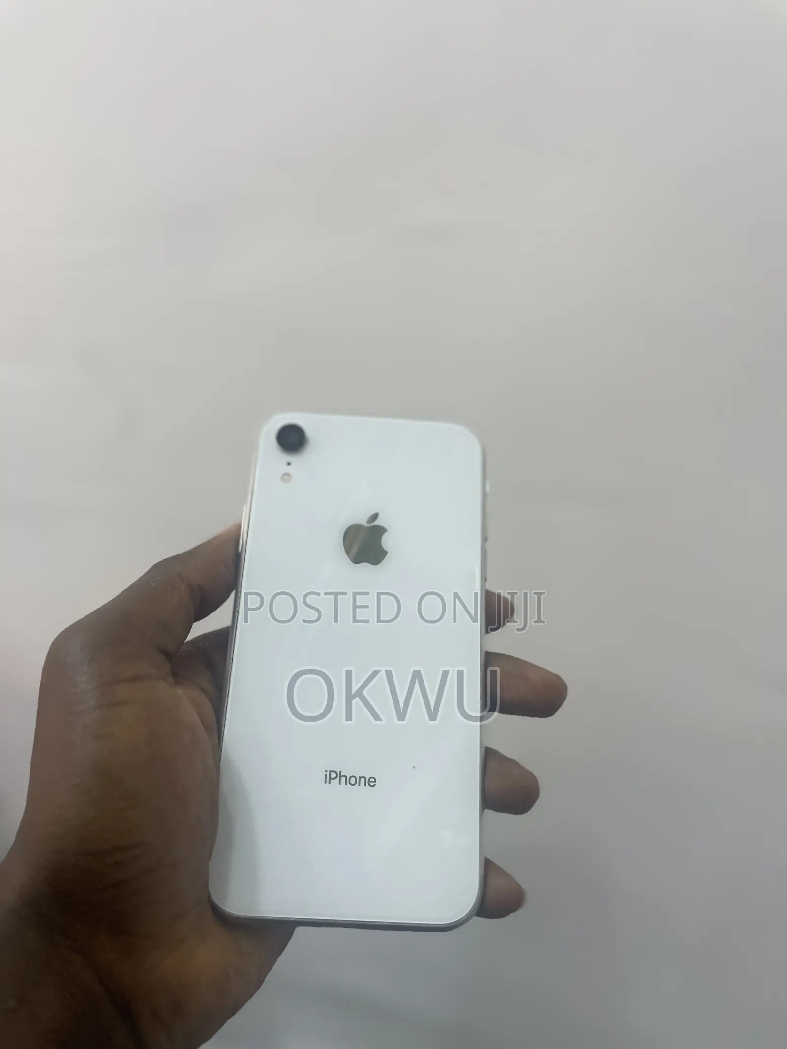 Apple iPhone XR 64 GB White
