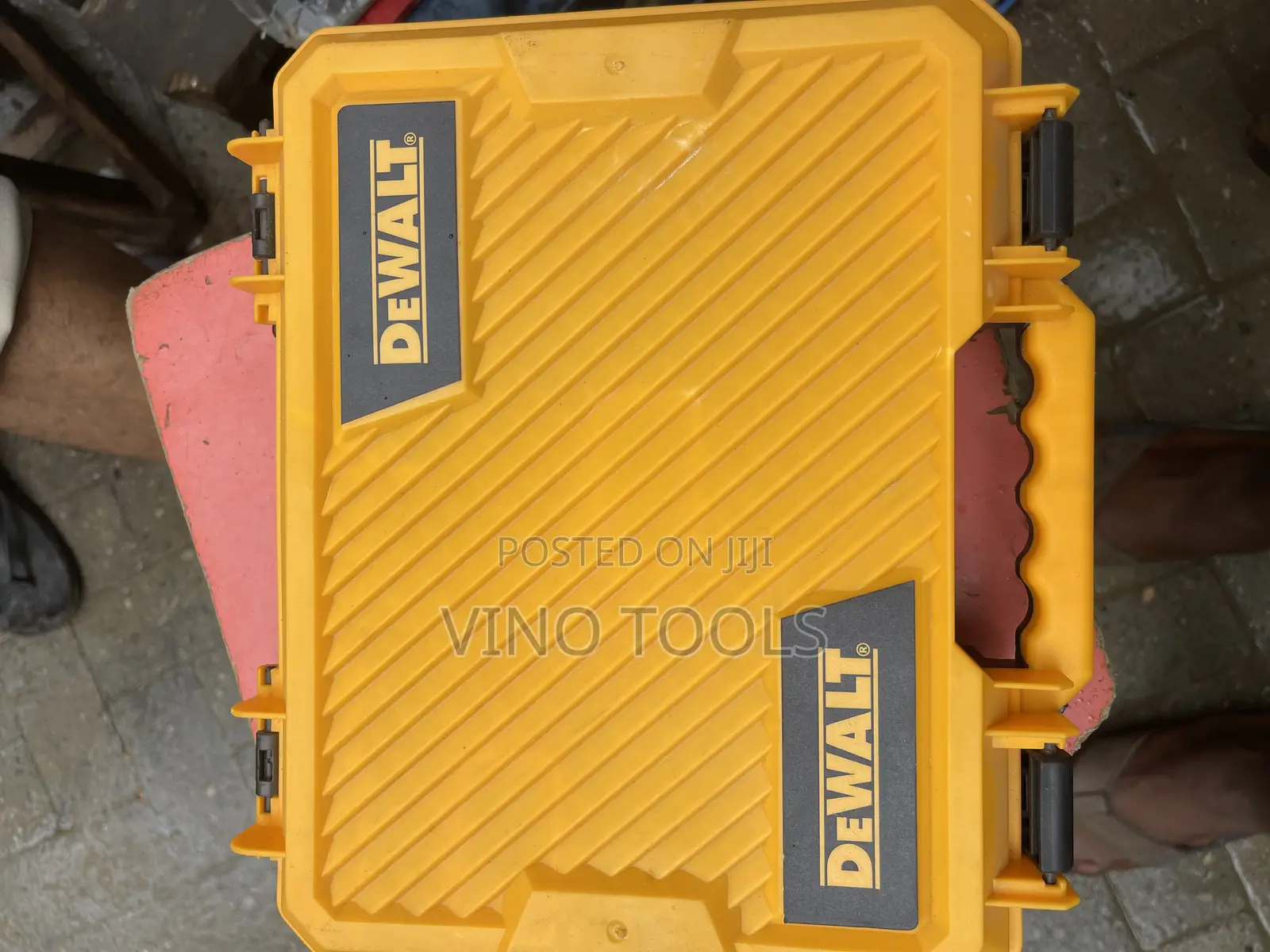 Dewalt Battery Drill Machine