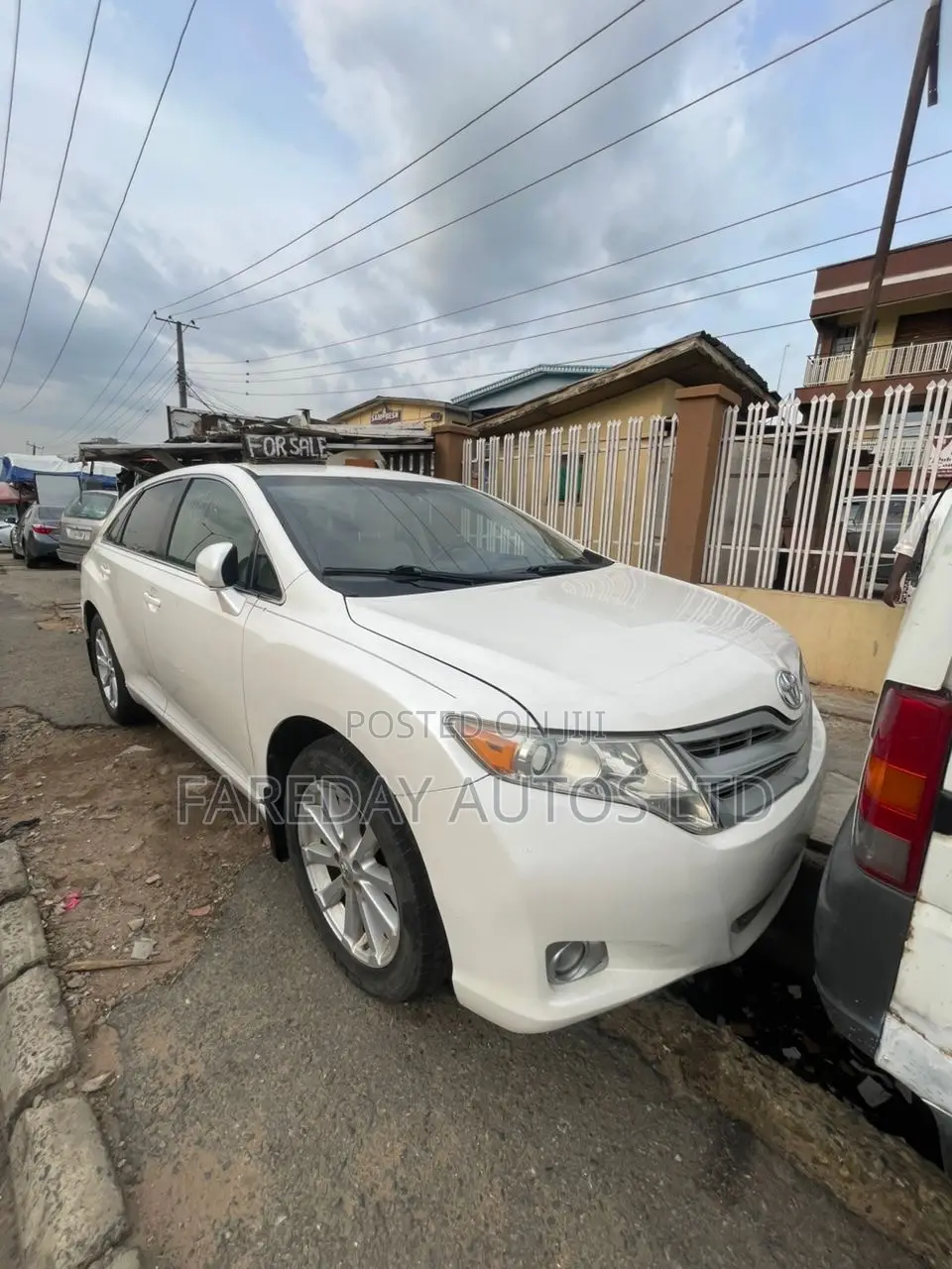 Toyota Venza LE 2010 White