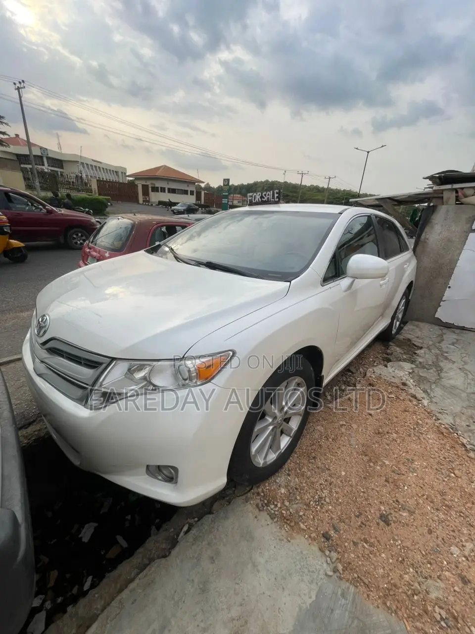 Toyota Venza LE 2010 White