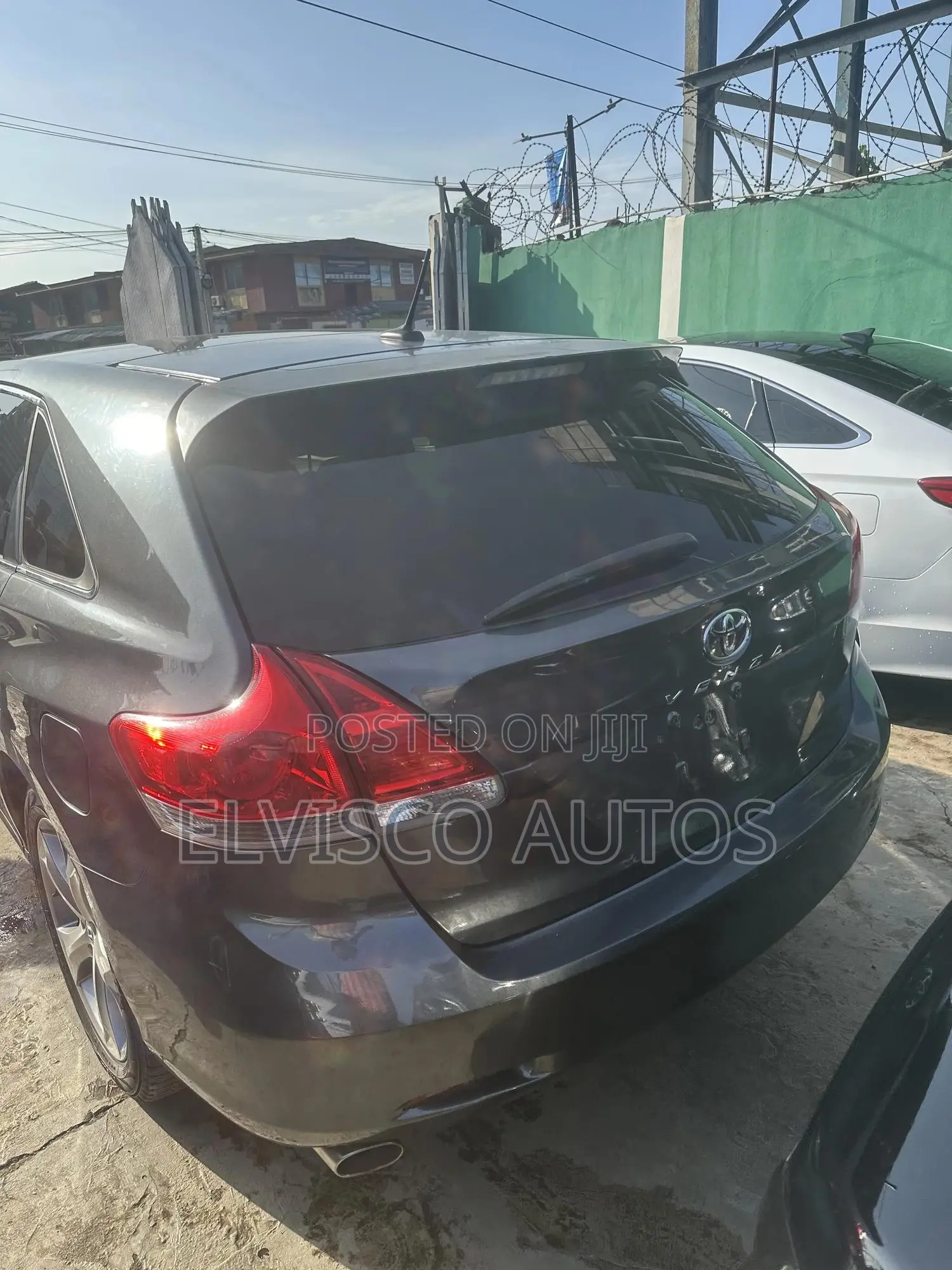 Toyota Venza V6 AWD 2010 Gray