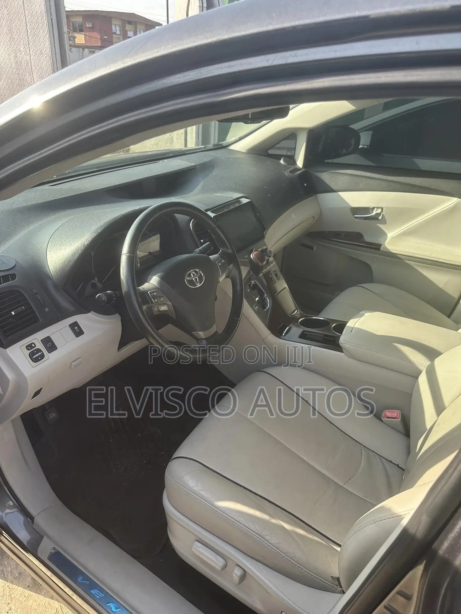 Toyota Venza V6 AWD 2010 Gray
