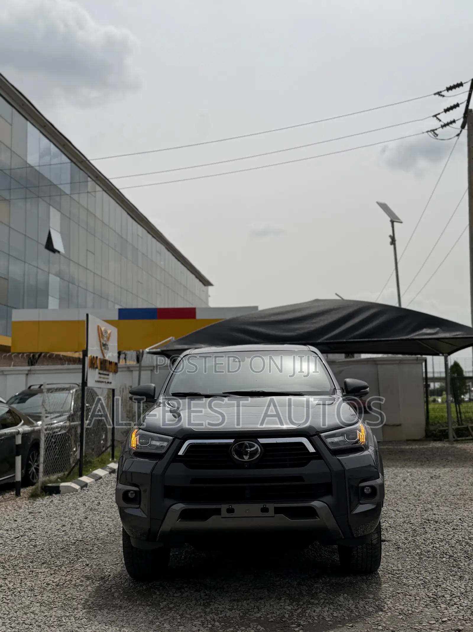 Toyota Hilux 2024 Gray