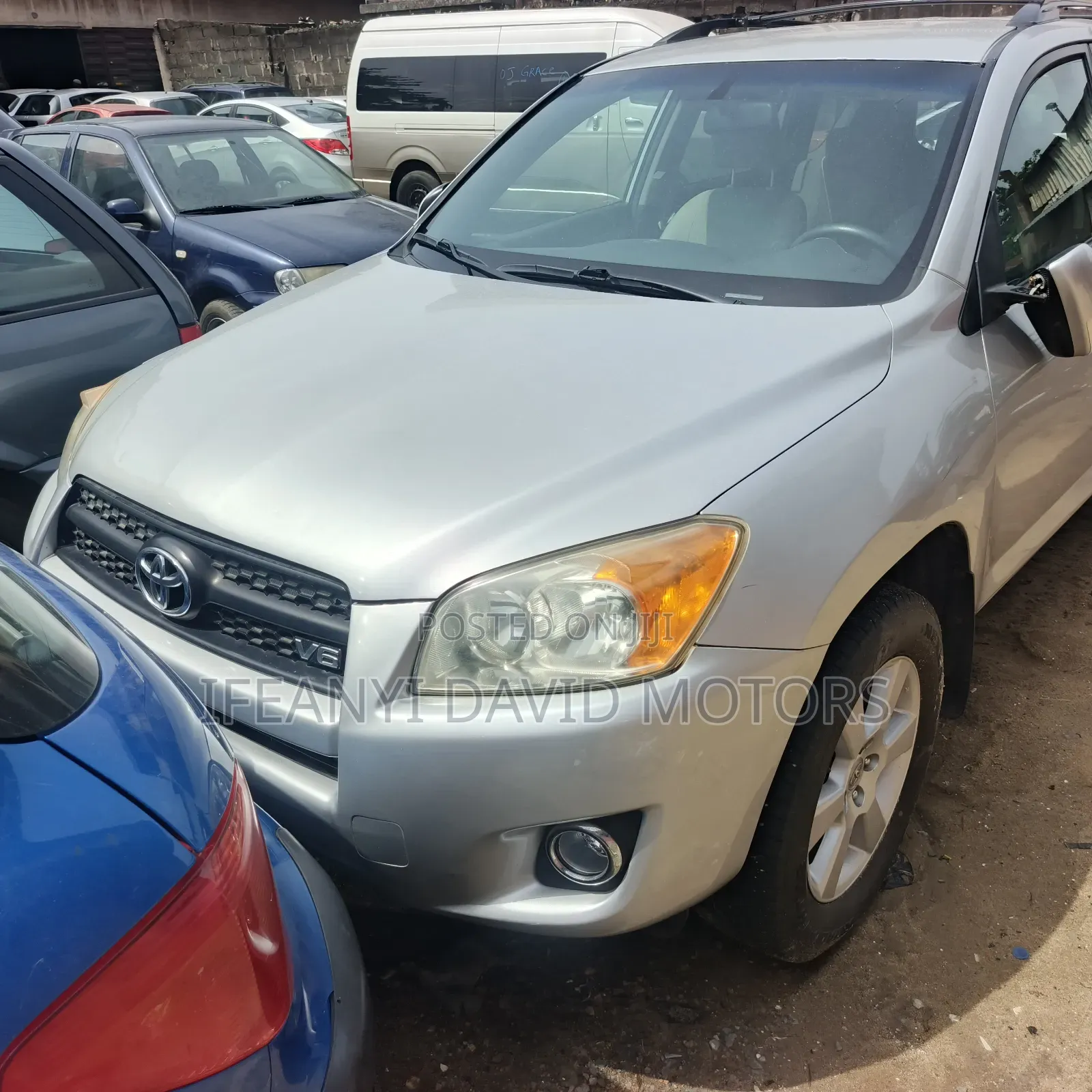 Toyota RAV4 V6 2009 Silver