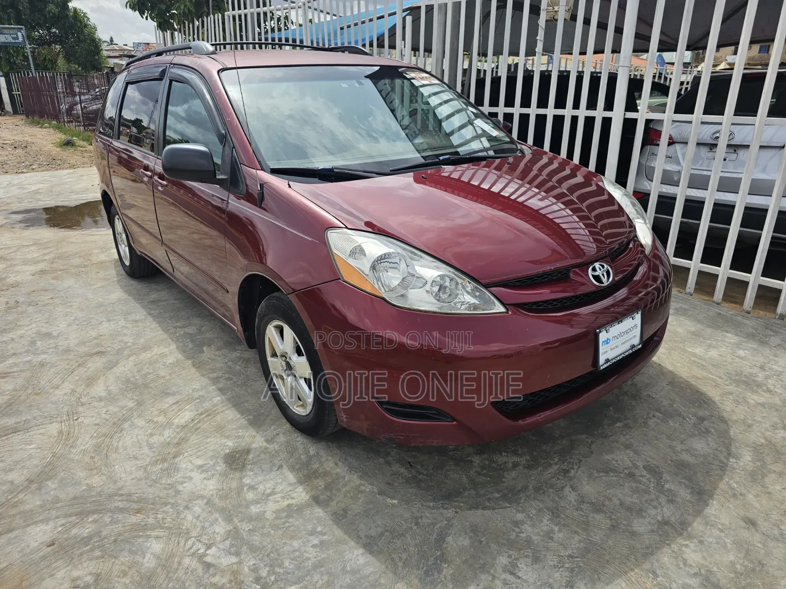 Toyota Sienna LE 4WD 2007 Red