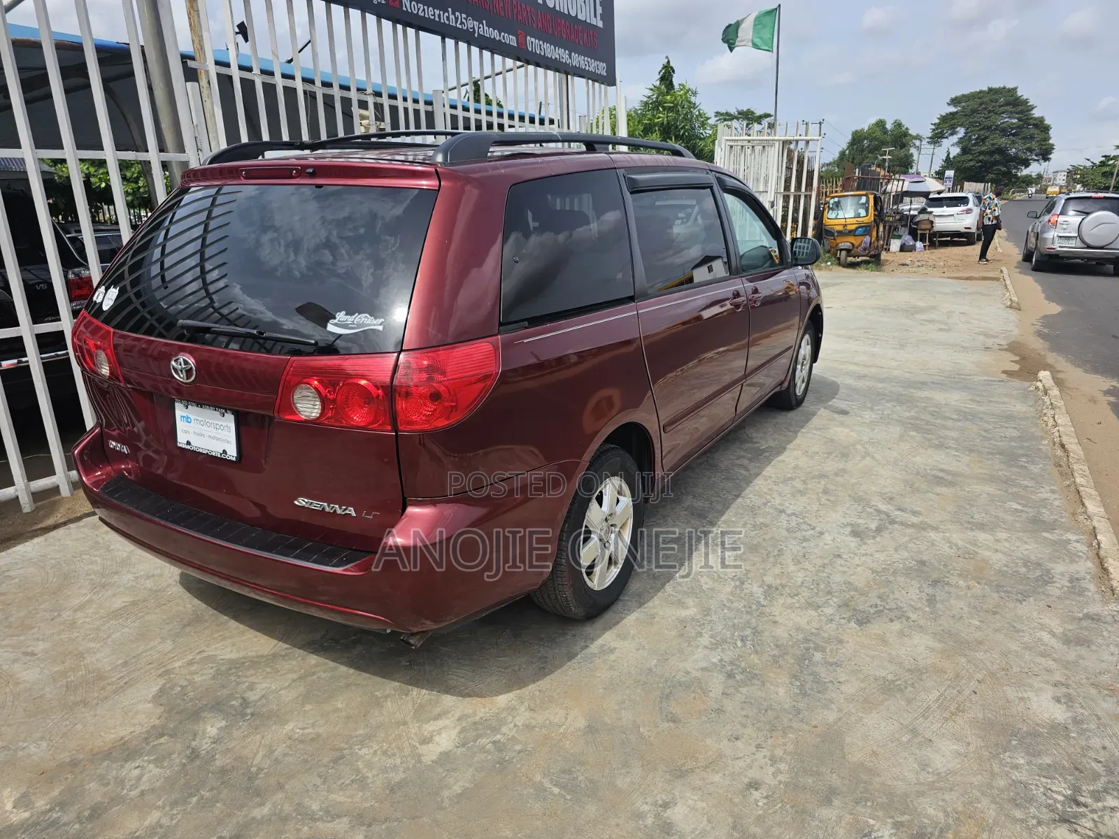 Toyota Sienna LE 4WD 2007 Red