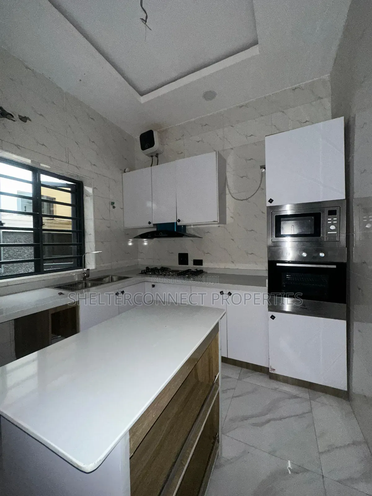 4bdrm Duplex in Lekki Expressway for rent