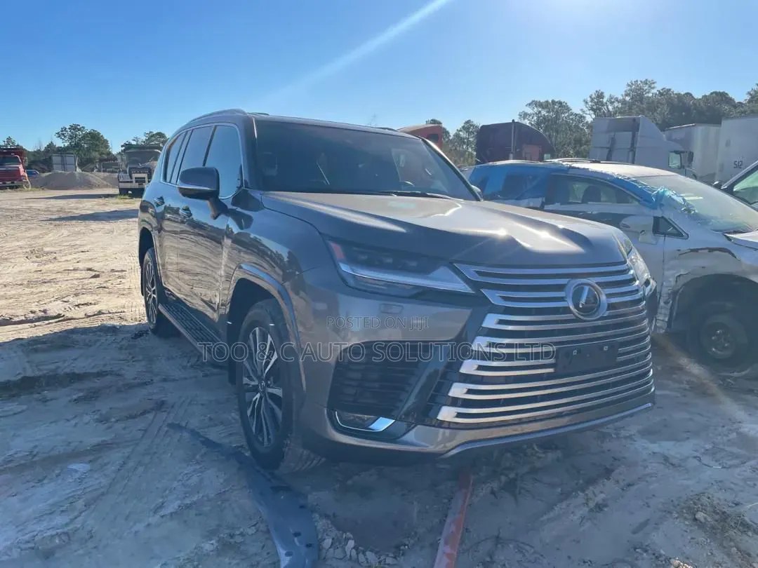 Lexus LX 600 2023 Gray