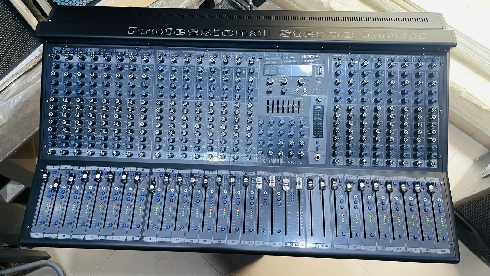 Yamaha Mixer Vfx24 Channels