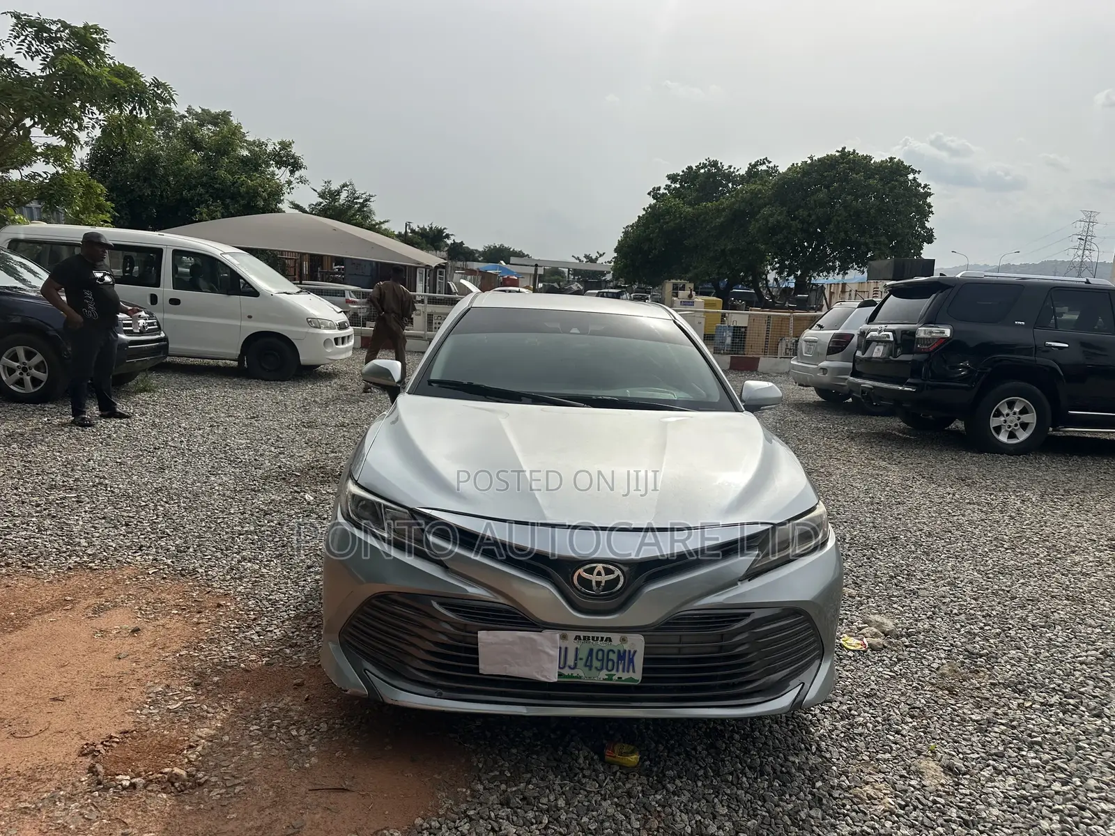 Toyota Camry L FWD (2.5L 4cyl 8AM) 2018 Silver