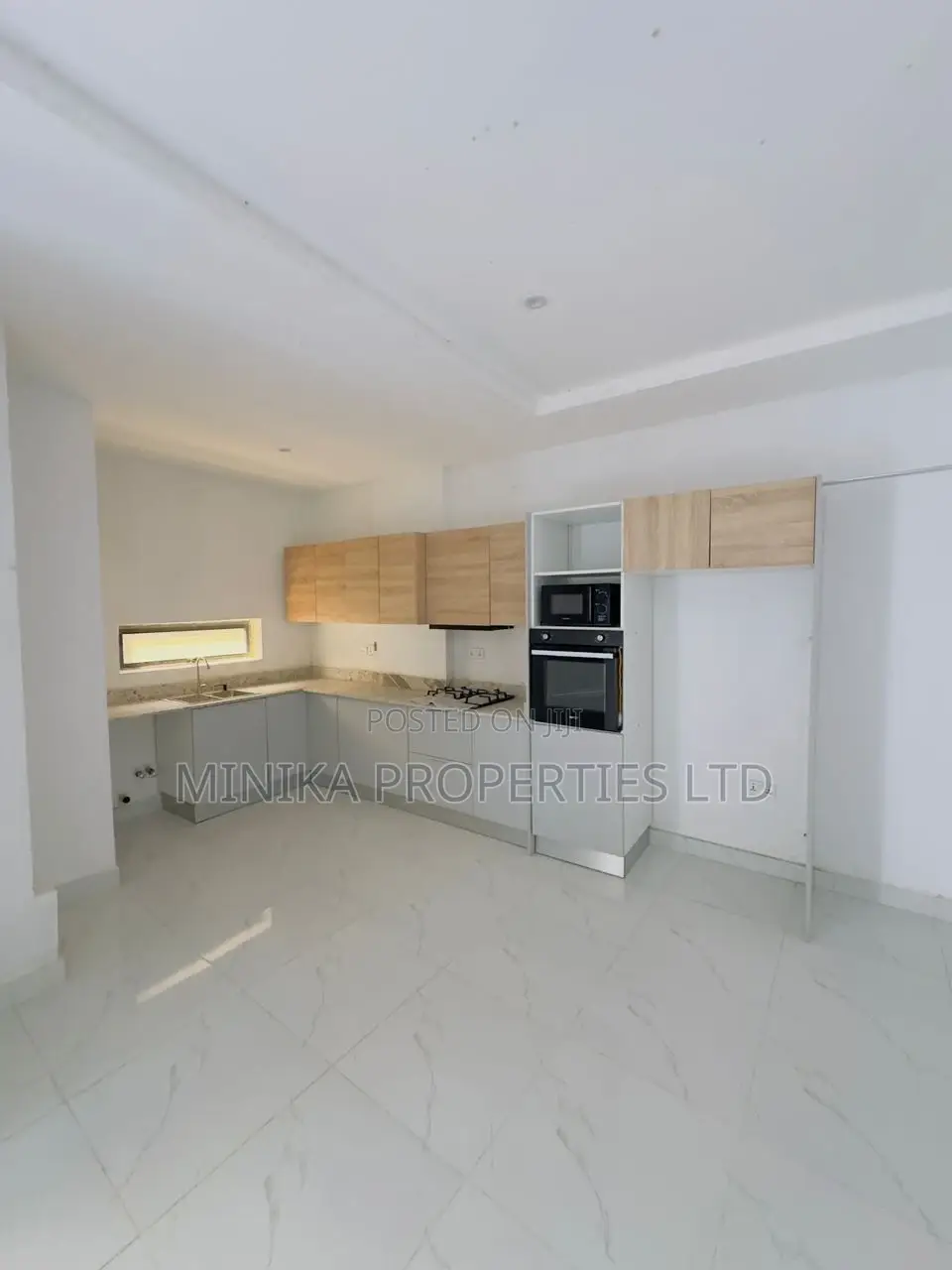 2bdrm Maisonette in The Rock Apartments,, Lagos Island / Lagos Island