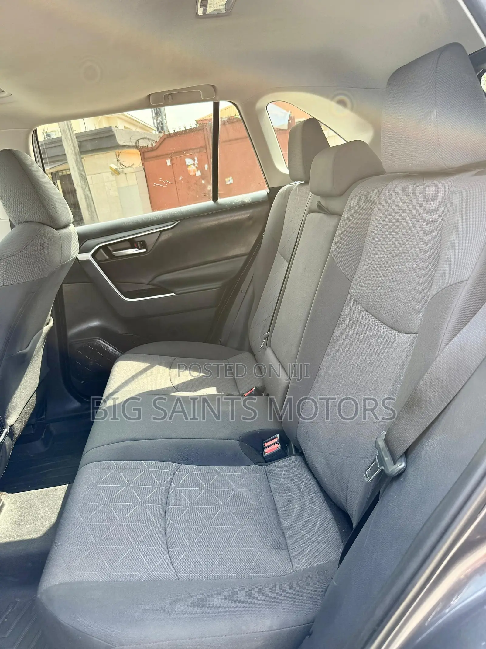 Toyota RAV4 XLE AWD 2020 Gray